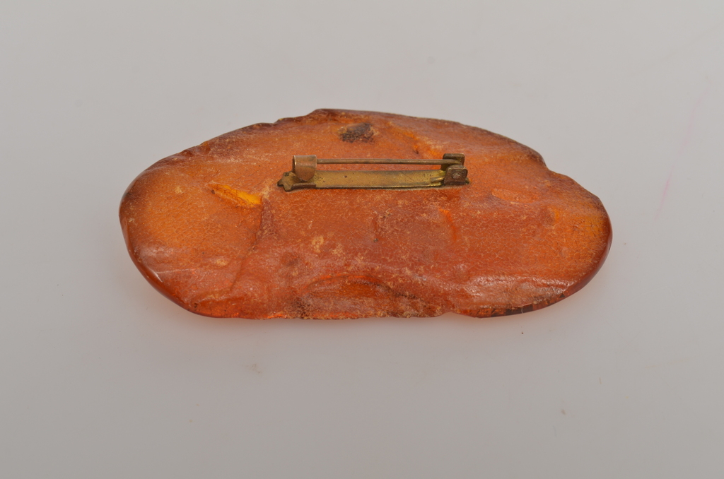 100% natural Baltic amber brooch