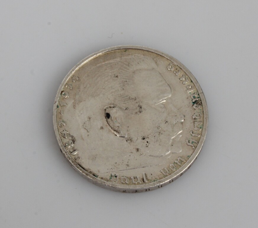 Монета серебро достоинством две марки Третьего рейха.