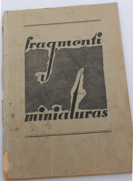The book ''Fragmenti, miniatūras''