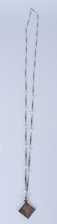 Silver necklace with a pendant