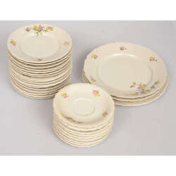 Jessen porcelain dinner, dessert plates and saucers