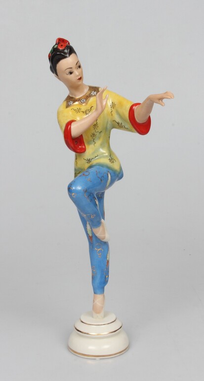 Фарфоровая фигурка ''Тао Хоа. Из балета Красный Мак''