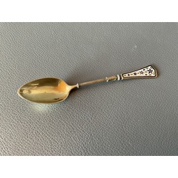 Caviar spoon.