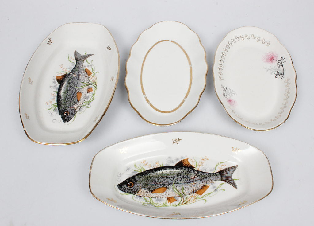 Riga porcelain manufactory 4 serving plates in oblong shape