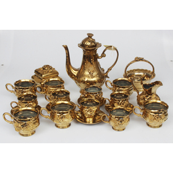 Porcelain serving set with gilding for 6 persons