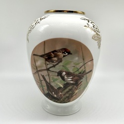 Vase of two sparrows. Designed neckline. Hand painted in gold. 