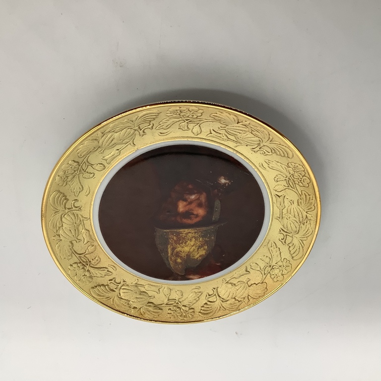 Plate from the collection “Masterpieces of World Painting” Gold relief on the edge. Krautheim