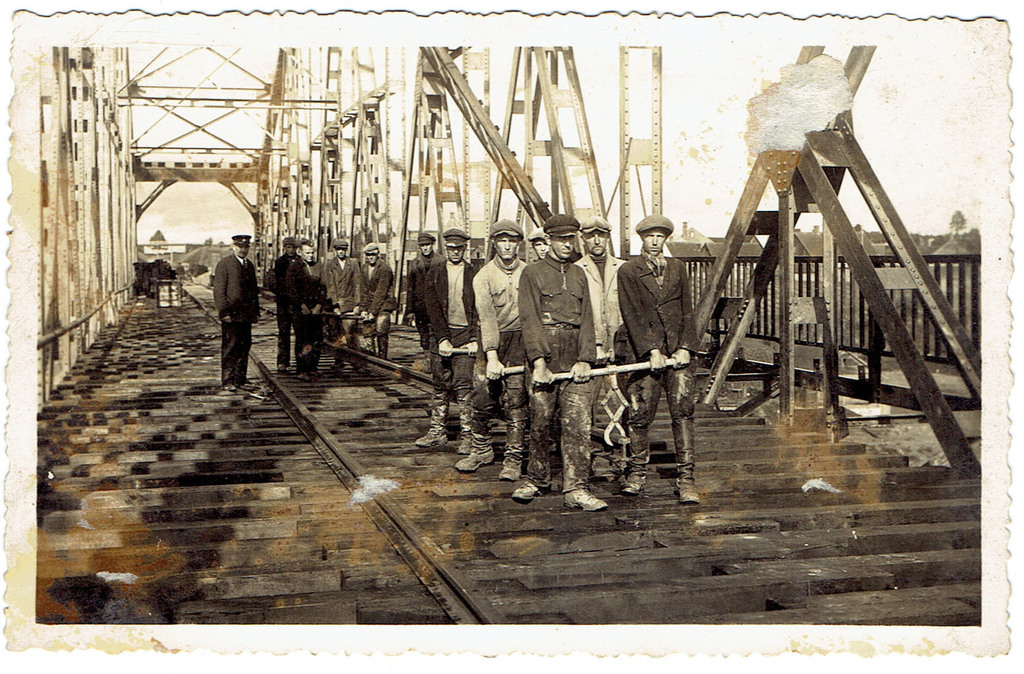 Фотография Строительство Железнодорожный мост