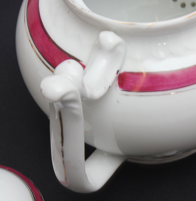 Porcelain tea service for 2 persons 