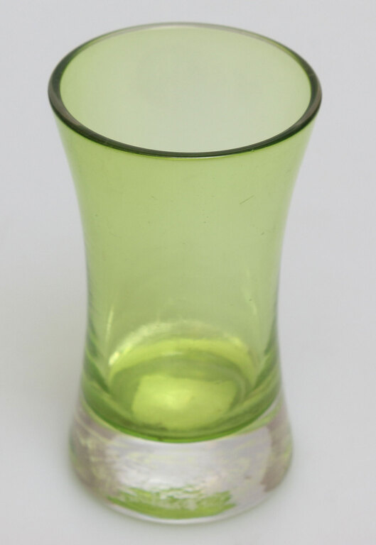 Iļguciems glass factory green glass glasses (7 pieces)