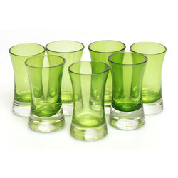 Iļģuciema stikla fabrikas zaļā stikla glāzītes (7 gab)
