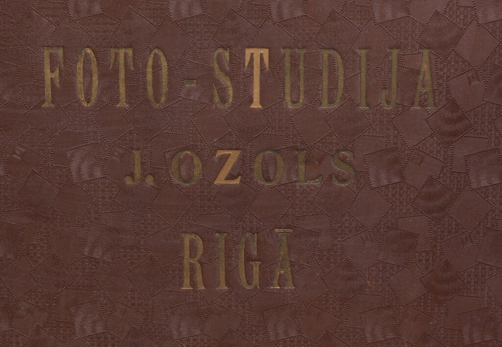 Albums ''Foto-studija J.Ozols Rīgā''