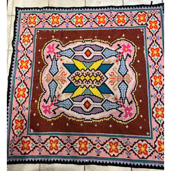 Woven wool carpet/wall quilt