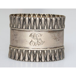 Серебряное кольцо для салфеток с гравировкой