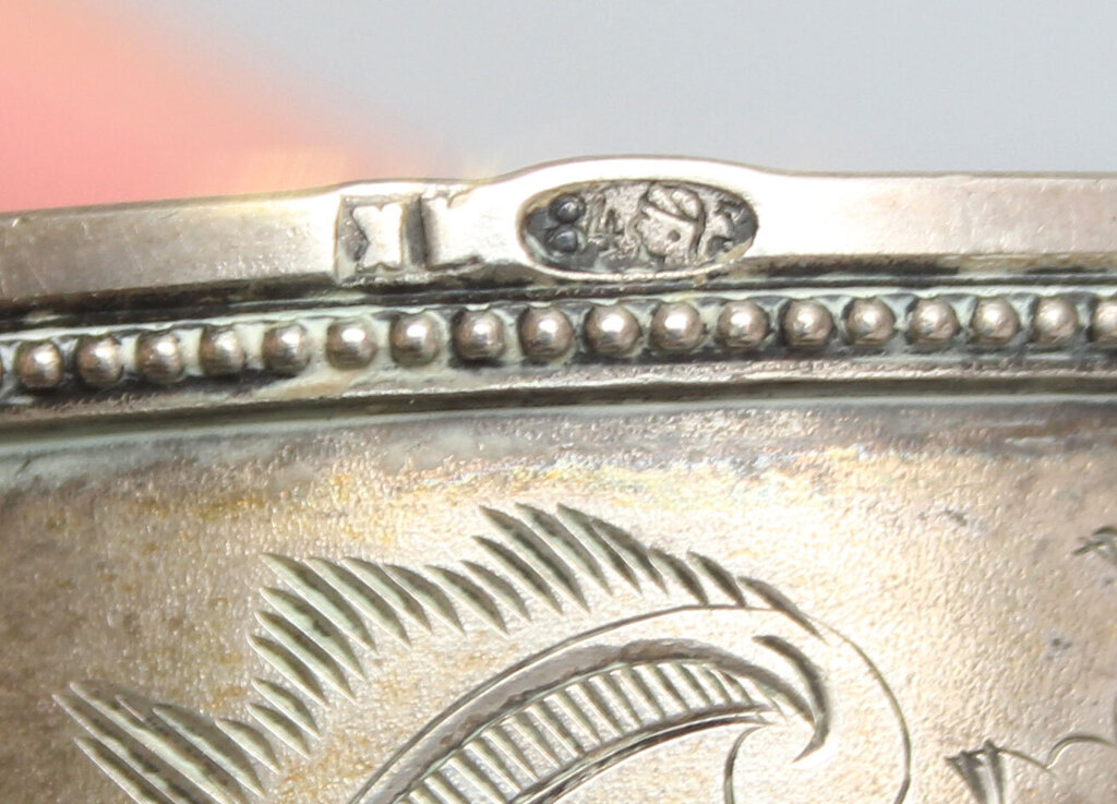 Серебряное кольцо для салфеток