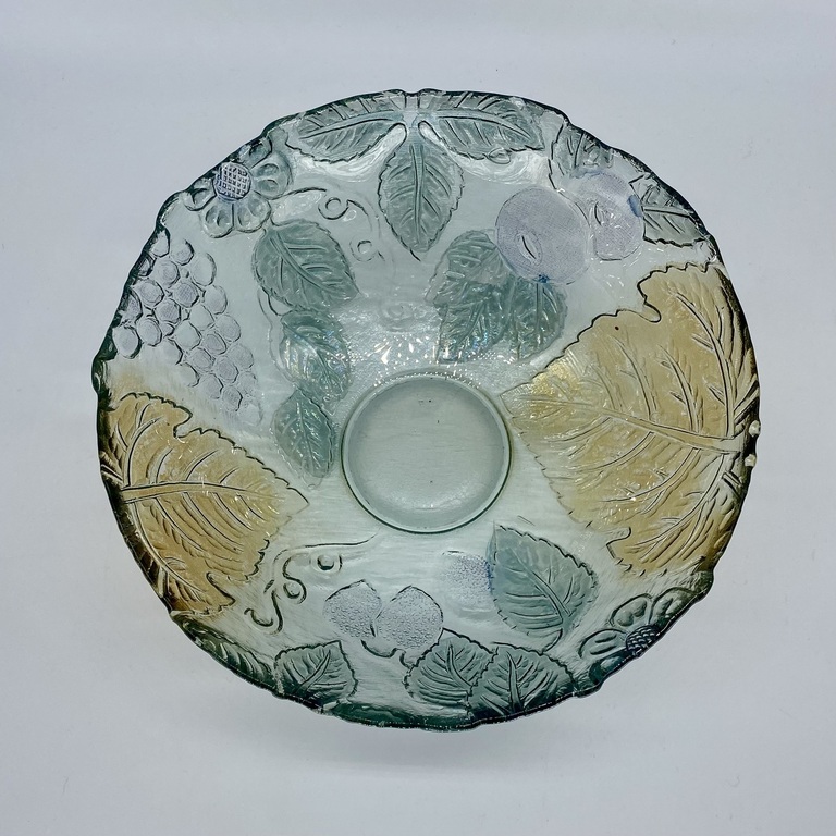 Large vase-bowl for fruit. Neman Factory. Etching and iridization. Rare and ancient glass processing techniques