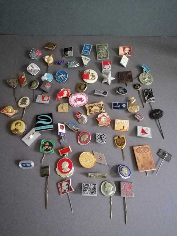 Badges, various