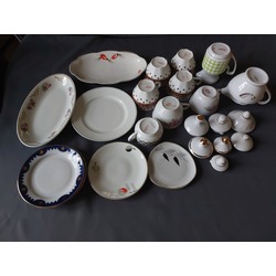 24 items from various Riga porcelain tableware.