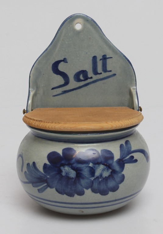 Porcelain container for salt storage