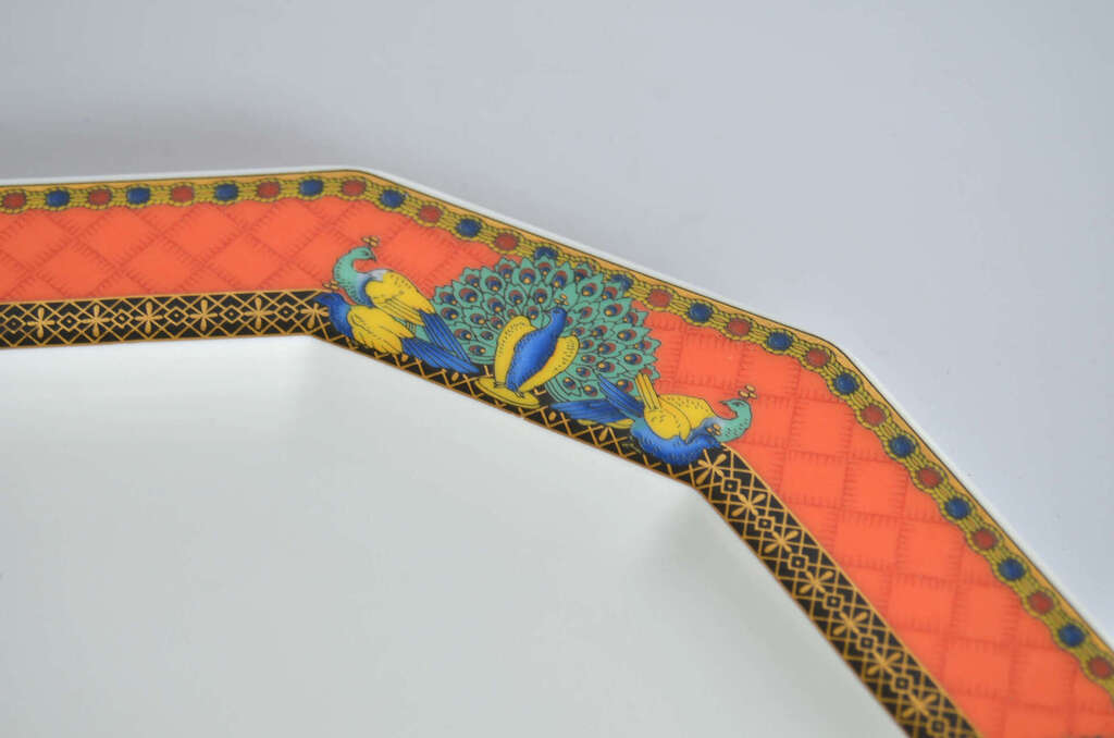 Porcelain plate in art deco style with peacock motif 2 pcs.