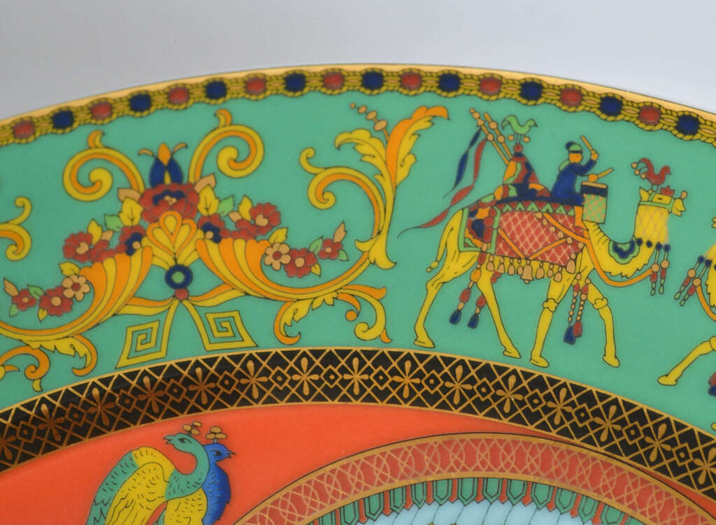 Porcelāna šķīviji art deco stilā ar Āzijas motīvu 6 gab.