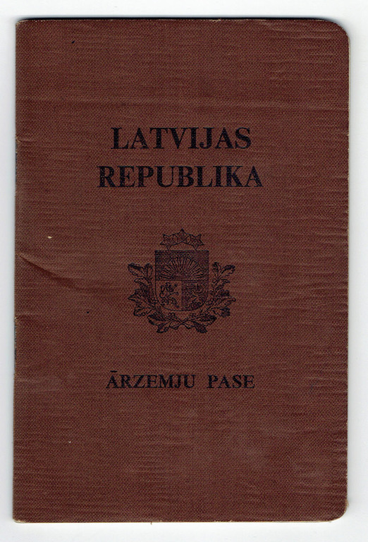 Латвийская Республика загранпаспорта