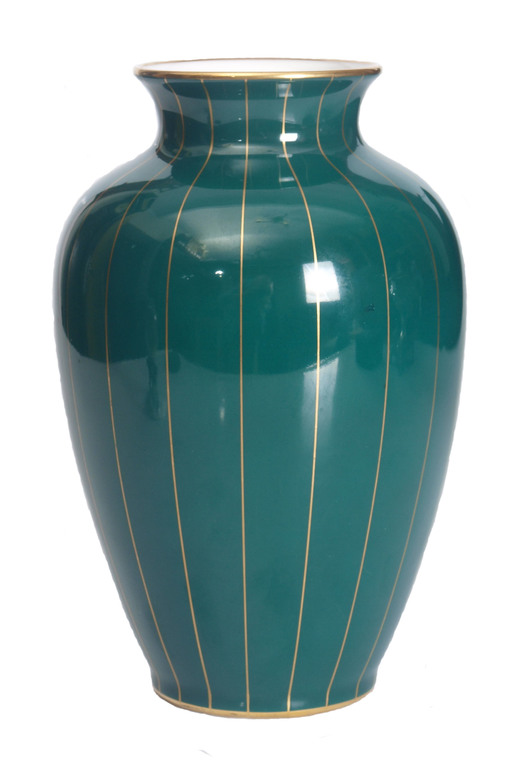 Фарфоровая ваза в стиле арт-деко 