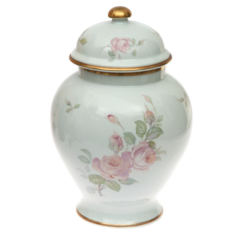 Porcelain vase with lid