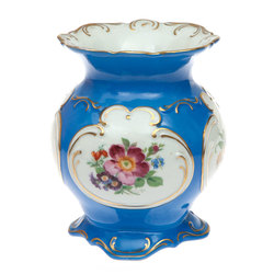 Porcelain vase with floral motif