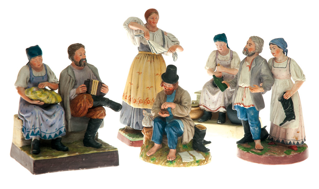 Porcelain figures set (5 pcs.) 