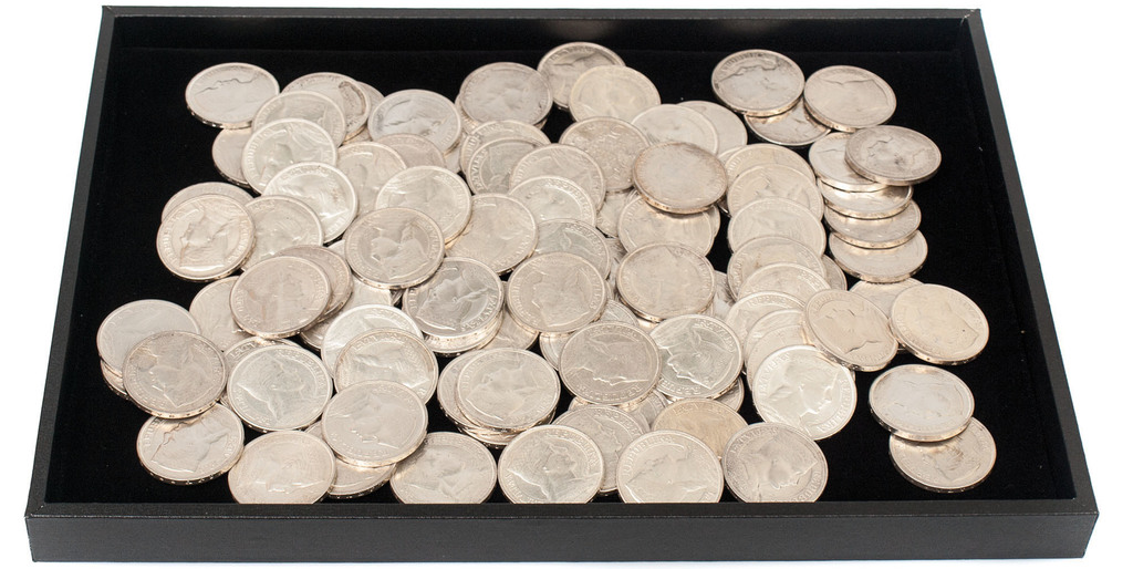 100 sudraba piecu latu monētas