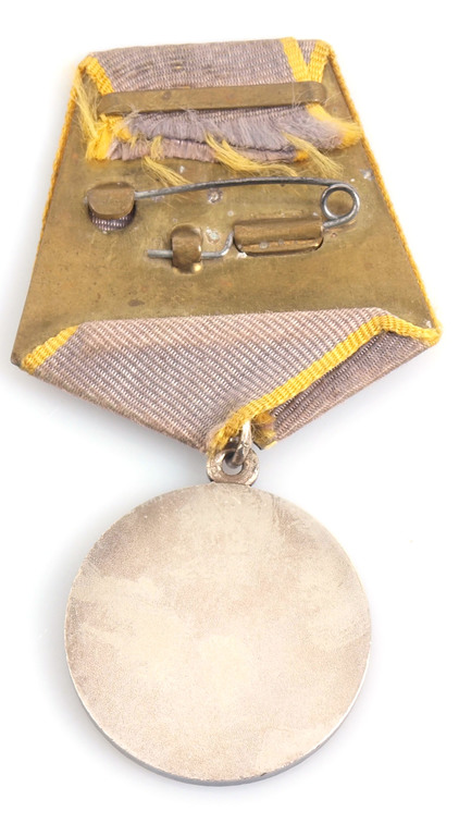 The medal 