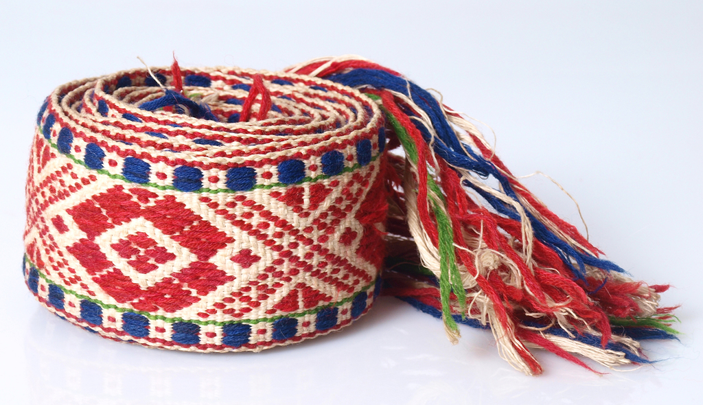 Wool belt with folksy writings