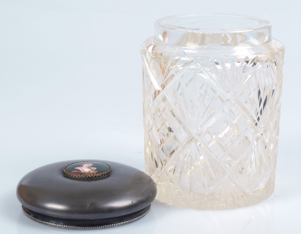 Кристаллная чашка с металлической крышкой и живописю на эмаль