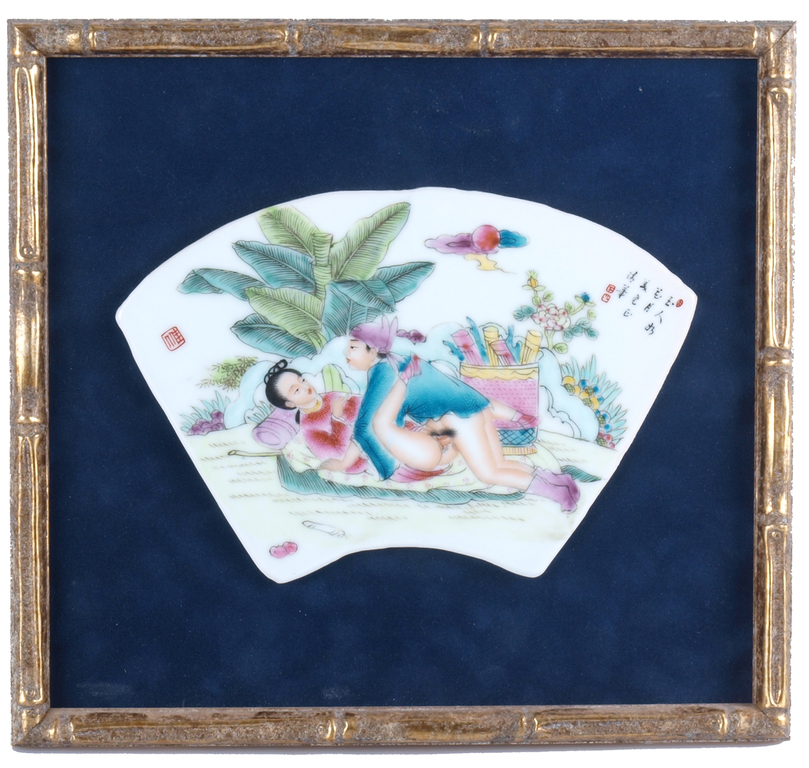 Erotic paintings on porcelain plates (4 pcs)