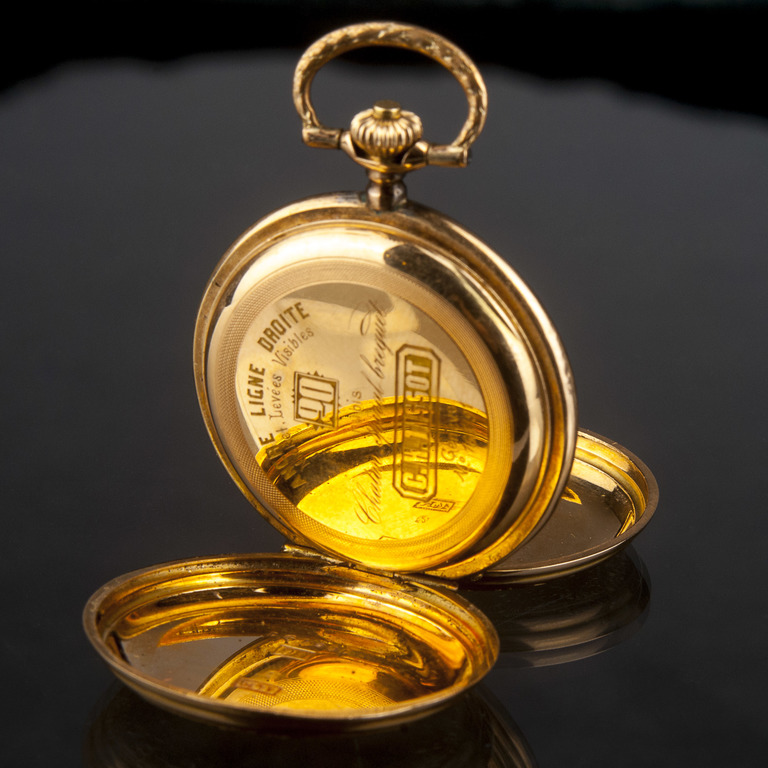 Golden pocket watch 
